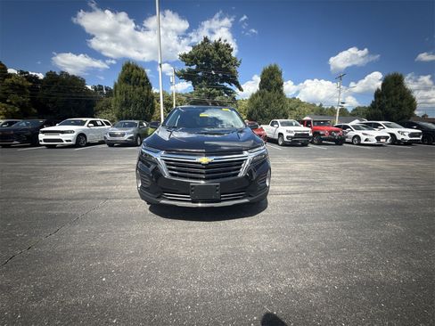 Used 2022 Chevrolet Equinox LT image 3