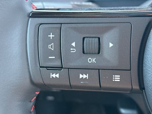 New 2026 Nissan Kicks SR image 29