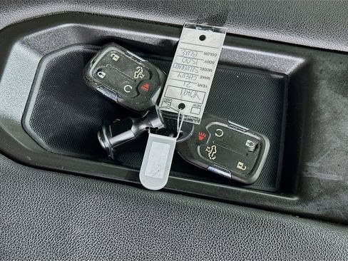 Used 2021 Chevrolet Silverado 1500 LT w/ Bed Protection Package image 35