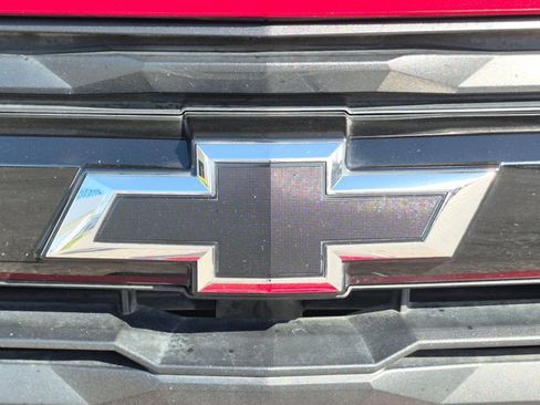 Used 2024 Chevrolet Colorado Z71 w/ Z71 Convenience Package 2 AWD/4WD image 23