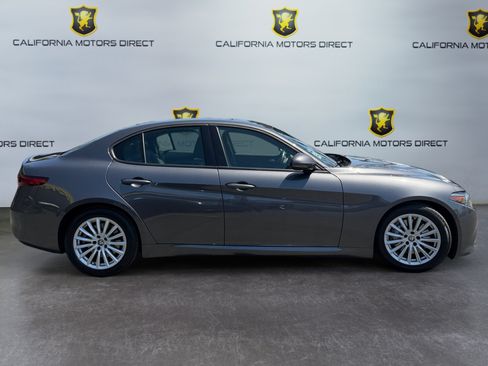 Used 2022 Alfa Romeo Giulia Sprint RWD image 6