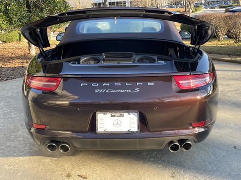Used 2013 Porsche 911 Carrera S image 17