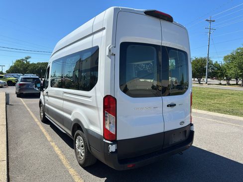 Used 2023 Ford Transit 350 XLT RWD image 5