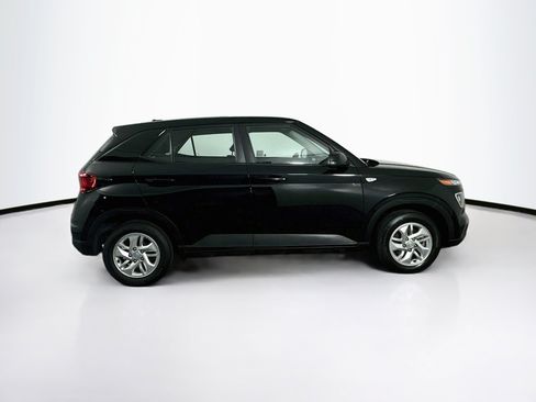 Used 2023 Hyundai Venue SE w/ Cargo Package FWD image 10