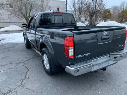 Used 2014 Nissan Frontier SV w/ SV Value Truck Package image 21