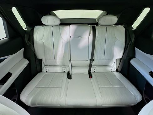 Used 2024 Cadillac Lyriq Luxury RWD image 13