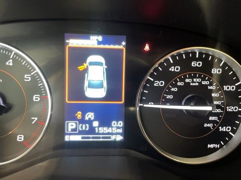 Used 2022 Subaru Crosstrek 2.5i Limited w/ Moonroof Package 2 AWD/4WD image 9