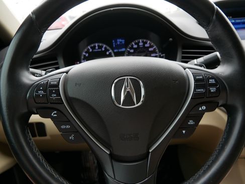 Used 2016 Acura ILX w/ Premium Package FWD image 25