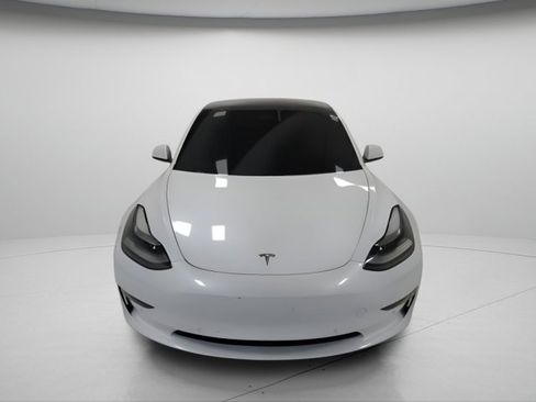 Used 2021 Tesla Model 3 Standard Range Plus RWD image 2