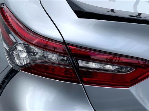 Used 2022 Toyota Camry XSE FWD image 28