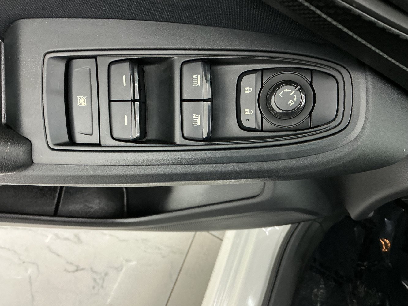 Used 2017 Subaru Impreza 2.0i AWD/4WD image 38