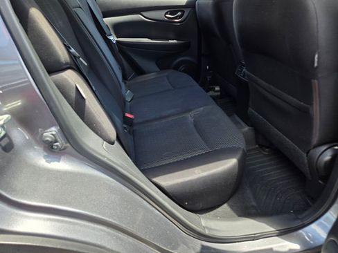 Used 2020 Nissan Rogue Sport S FWD image 17