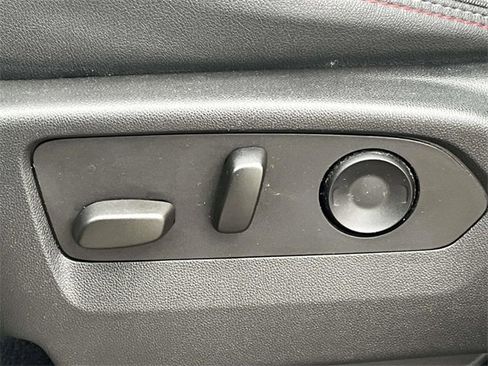 Used 2023 Chevrolet Tahoe RST w/ Luxury Package image 35