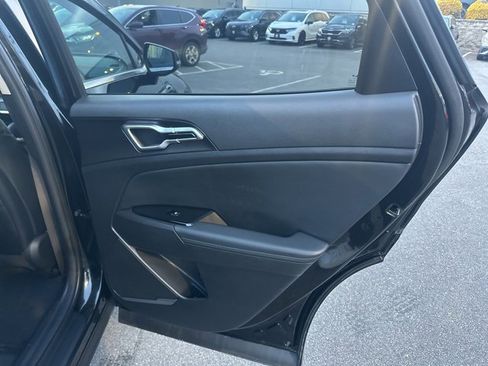 Used 2023 Kia Sportage EX w/ EX Premium Package image 21