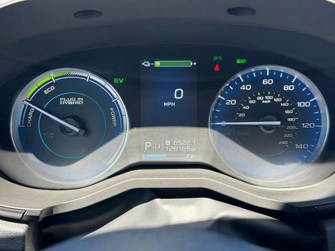 Used 2019 Subaru Crosstrek Hybrid w/ Moonroof Package w/Navigation AWD/4WD image 11
