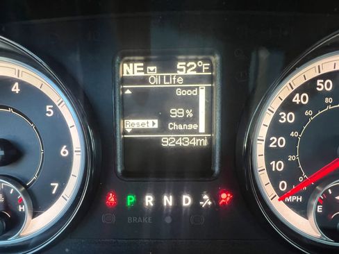 Used 2017 RAM 1500 Express AWD/4WD image 16