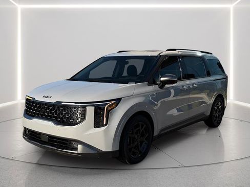 Used 2026 Kia Carnival SX Prestige image 1