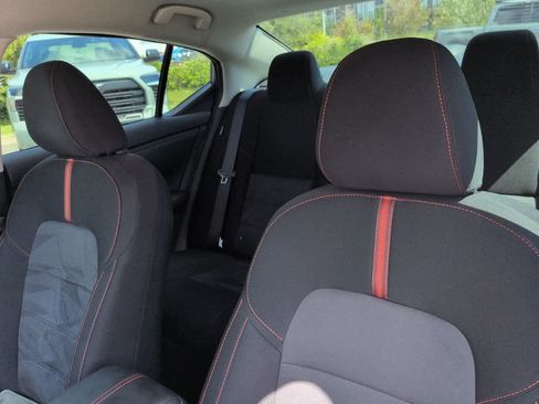 Used 2024 Nissan Sentra SR FWD image 8