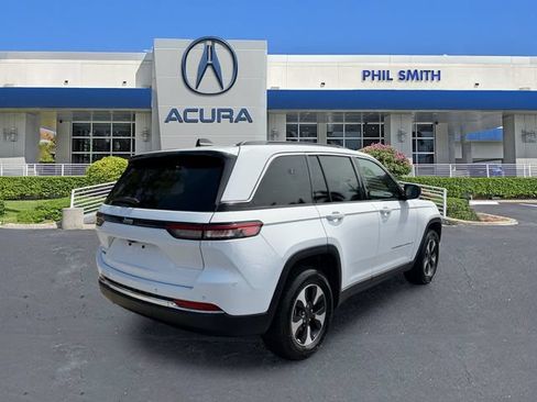 Used 2024 Jeep Grand Cherokee Limited 4xe AWD/4WD image 5