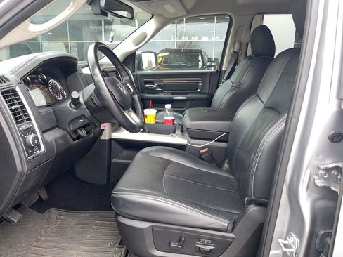 Used 2019 RAM 1500 Laramie image 7