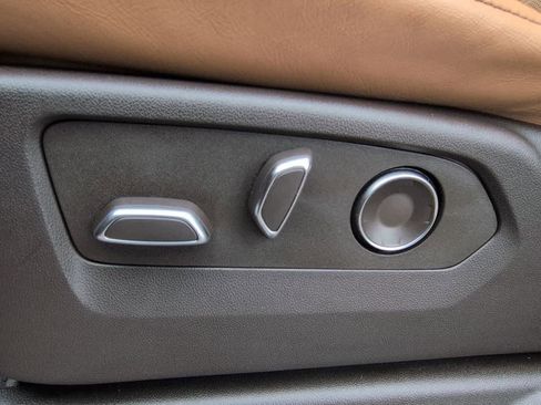 Used 2024 Cadillac Escalade Sport w/ LPO, ONYX Package image 17