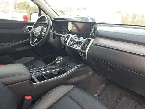 Used 2022 Kia Sorento EX w/ Panoramic Sunroof Package image 22