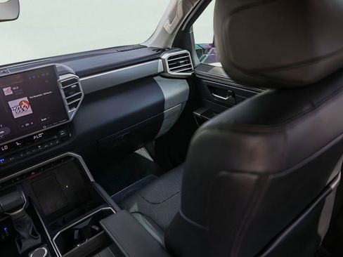 Used 2023 Toyota Tundra Limited w/ Power Package image 31