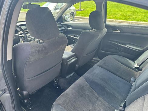 Used 2010 Honda Accord LX image 13