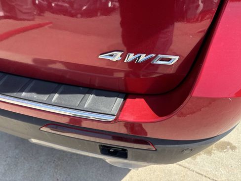 Used 2021 Ford Explorer Limited w/ Equipment Group 301A AWD/4WD image 13