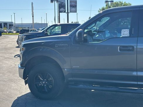 Used 2017 Ford F150 XLT AWD/4WD image 6