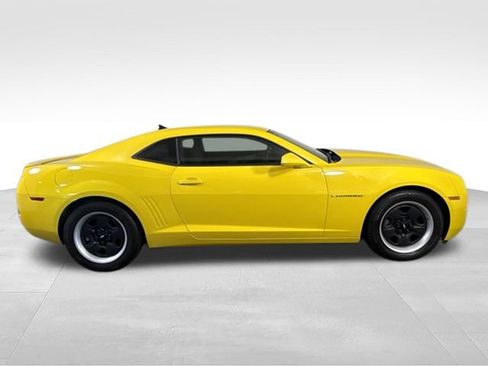 Used 2013 Chevrolet Camaro LS RWD image 10