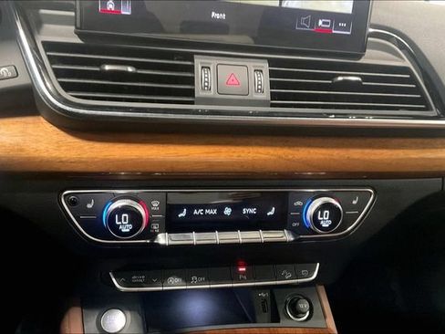 Certified 2023 Audi Q5 2.0T Premium Plus w/ Premium Plus Package AWD/4WD image 32