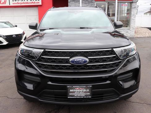 Used 2020 Ford Explorer XLT w/ Comfort Package image 8