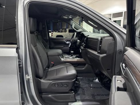 Used 2026 GMC Sierra 1500 SLT w/ SLT Premium Package AWD/4WD image 34