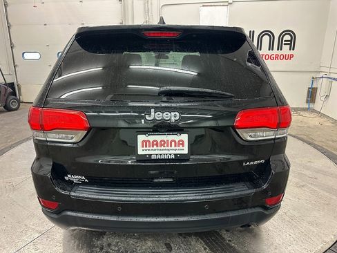 Used 2018 Jeep Grand Cherokee Laredo image 14