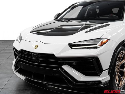Used 2024 Lamborghini Urus Performante AWD/4WD image 15