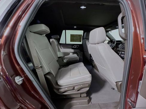 Used 2023 GMC Yukon SLT w/ Max Trailering Package image 30