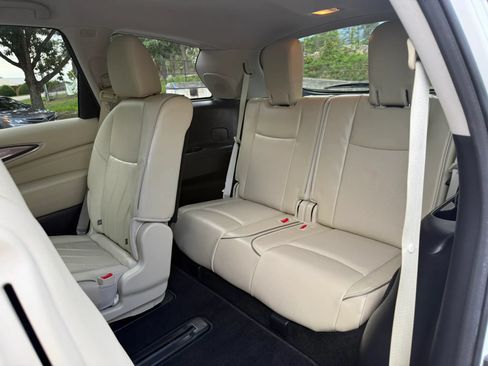Used 2017 INFINITI QX60 Luxe w/ Premium Plus Package AWD/4WD image 38