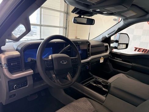 New 2026 Ford F250 XLT w/ XLT Premium Package AWD/4WD image 12