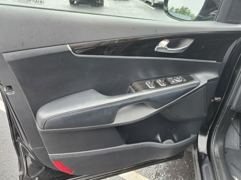 Used 2019 Kia Sorento L FWD image 22