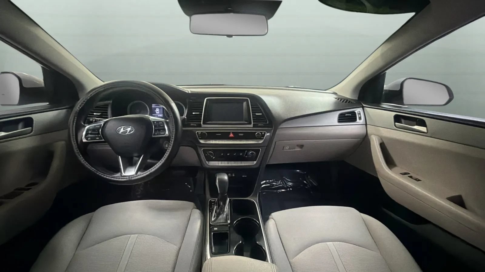 Used 2018 Hyundai Sonata SE w/ Cargo Package FWD image 9