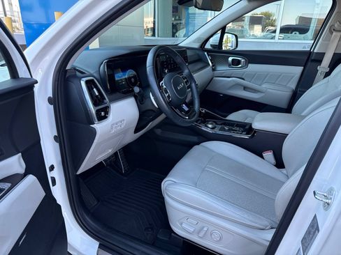 Used 2023 Kia Sorento SX Prestige AWD/4WD image 17