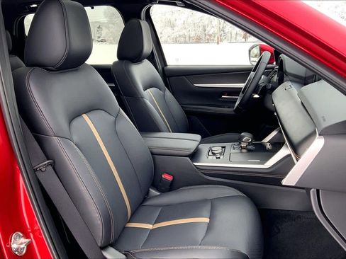 Used 2026 MAZDA CX-90 3.3 Turbo S w/ Premium Plus image 8