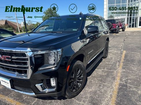 Used 2024 GMC Yukon SLT w/ SLT Premium Package AWD/4WD image 1