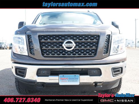 Used 2019 Nissan Titan SV w/ SV Convenience Package image 49