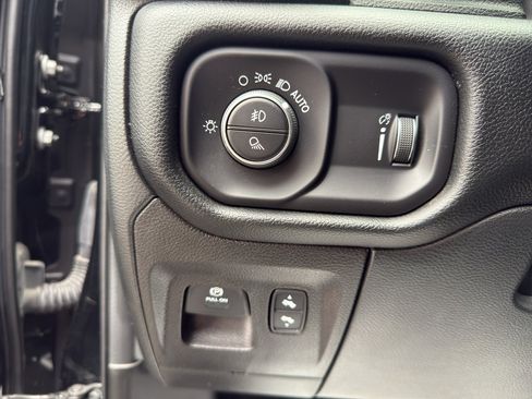 Used 2022 RAM 1500 Big Horn AWD/4WD image 27