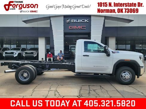 New 2026 GMC Sierra 3500 Pro w/ Convenience Package AWD/4WD image 2