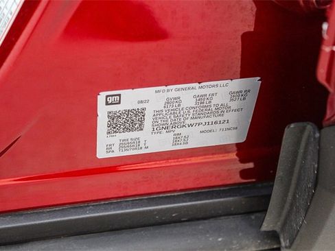 Used 2023 Chevrolet Traverse LT image 41