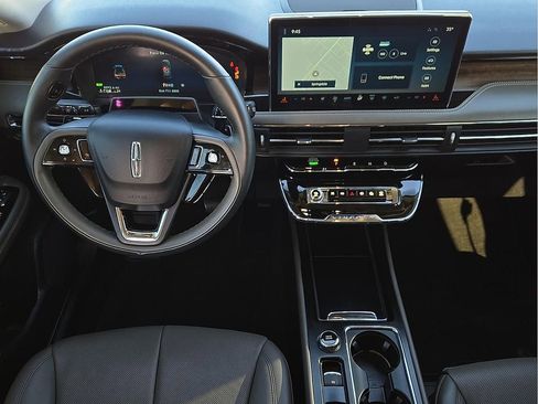 Used 2024 Lincoln Corsair Grand Touring w/ Equipment Group 302A image 10