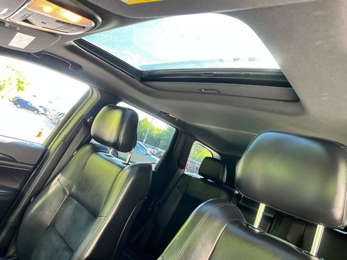 Used 2015 Jeep Grand Cherokee Altitude AWD/4WD image 21